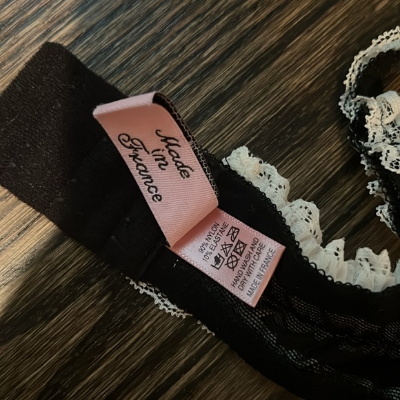 Agent Provocateur lace bra 34B - Picture 4 of 5